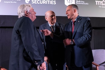 Luis Alberto Lacalle, Julio María Sanguinetti y Yamandú Orsi (Presidencia)