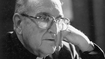 La vida de Juan Gerardi inicia en Ciudad de Guatemala y se abre camino en la Iglesia