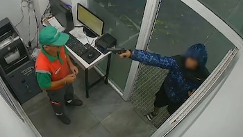La oscura trama de droga y venta ilegal de armas detrás del arresto del adolescente que mató a dos taxistas y al playero