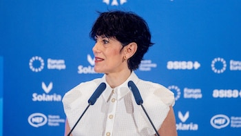 Elma Saiz reta a Feijóo