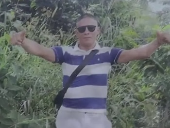 La víctima, de 33 años, recibió heridas mortales y murió en la vía pública antes de recibir atención médica en Cundinamarca - crédito Captura video CityTV