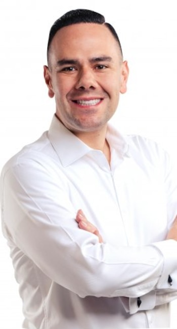 Marco Fidel Acosta cuenta con títulos en Ciencia Política, Teología y una maestría en Gobierno y Gestión Pública cursada en Barcelona - crédito Concejo de Bogotá