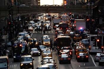 El plan de peaje en Nueva York buscaba reducir la contaminación y mejorar la salud pública. (REUTERS/Carlo Allegri)