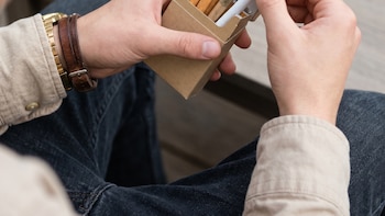 Científicos de Estados Unidos y Canadá advierten sobre el riesgo de mezclar cannabis y tabaco