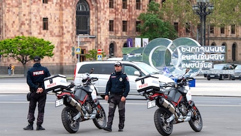 La Policía destapa un caso de compra de votos de un partido opositor en víspera de las elecciones de Armenia