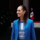 La Mañanera de la presidenta Claudia Sheinbaum hoy lunes 20 de julio: regulación de celulares, “antidemocrático” el voto por familia o grado de estudios, entre lo relevante