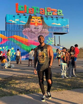 Mario Irivarren en el Lollapalooza.