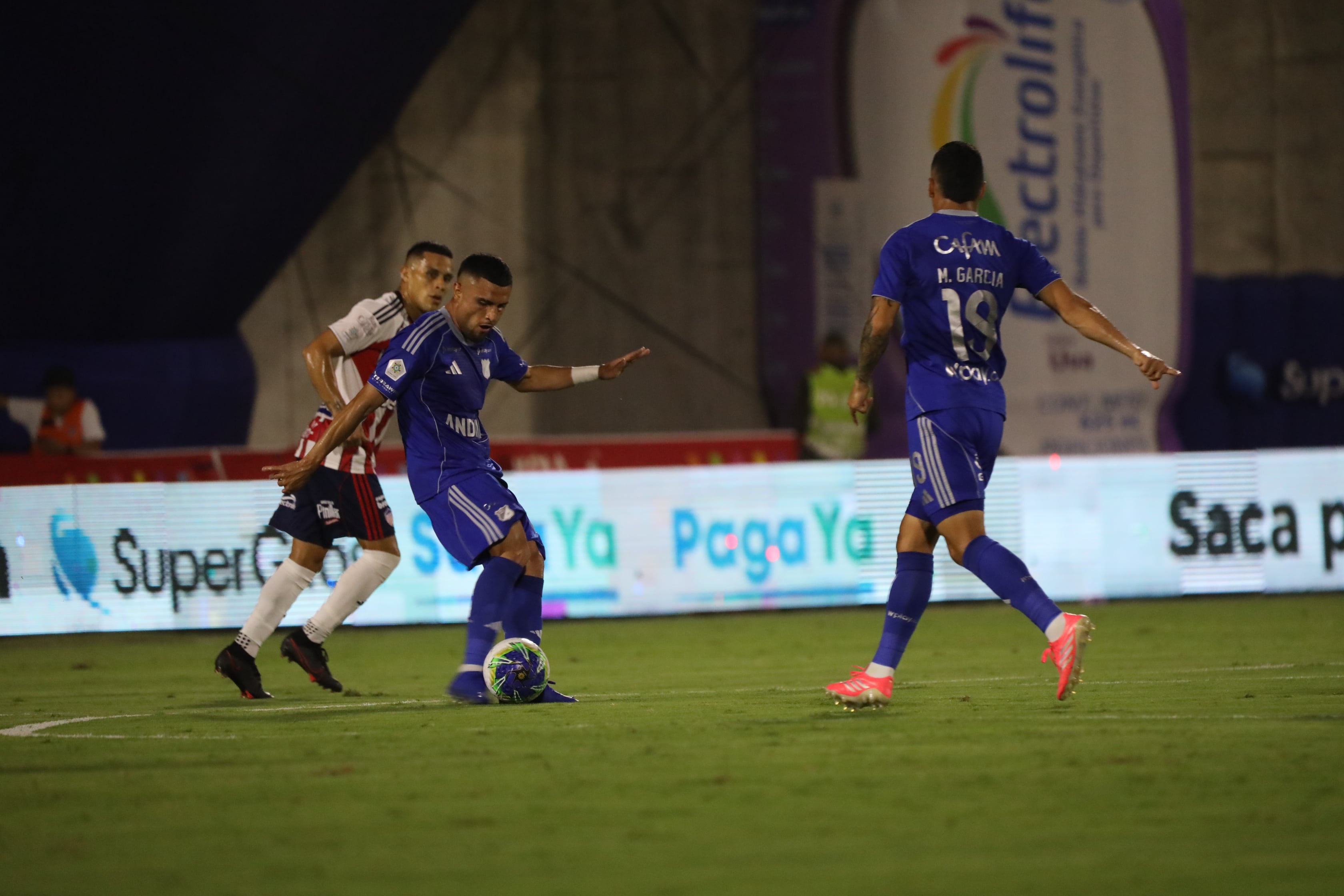 En el tramo final del segundo tiempo, Junior y Millonarios no se han hecho daño en Barranquilla - crédito Colprensa