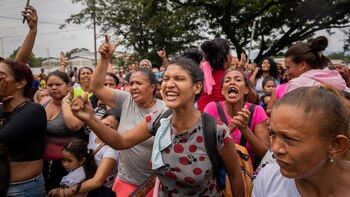 Los familiares de las reclusas,