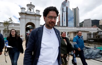 En la imagen, el senador