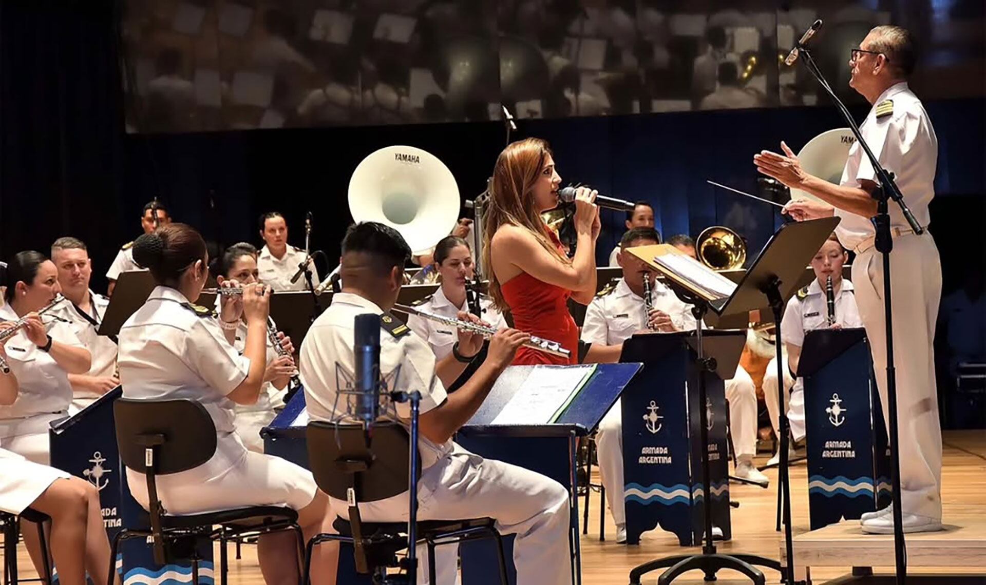 Los presentes vivieron una noche de película