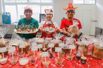 Los estudiantes egresan con doble