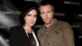La exesposa del hijo de Cher solicita retirar su demanda de divorcio
