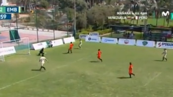 Carlos Galván falló increíble gol