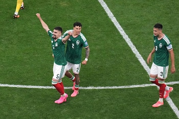 Los 16vos de final se jugaron en la cancha del Estadio Azteca vs. Ecuador. (AP Foto/Silvia Izquierdo)