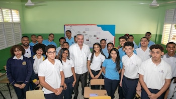 República Dominicana impulsa educación e