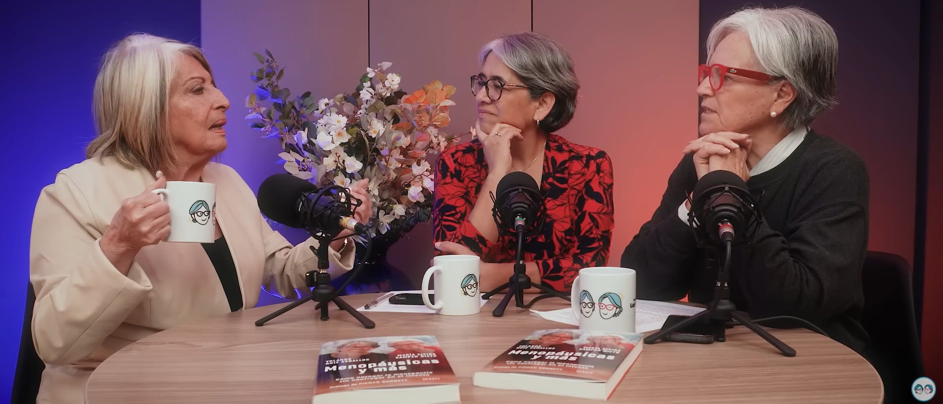La economista Cecilia López describió la pobreza y el miedo que vivieron tras el Bogotazo, mientras buscaban refugio en Fusagasugá - crédito Las Menopáusicas/YouTube