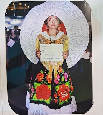 "Graduada del IPN deslumbra con