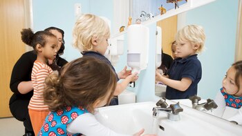 El Gobierno español rectifica y