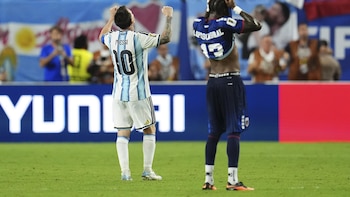 Messi: "Nos metimos atrás, hay muchas cosas malas que corregir"