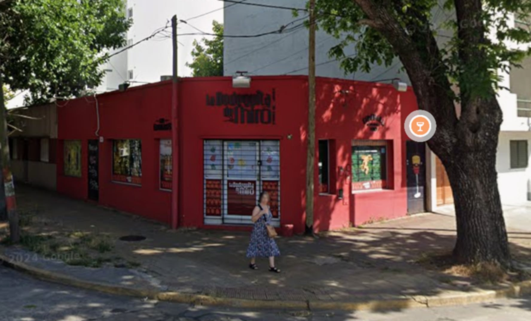 Robo de dinero y botellas de gran valor en un atraco a una vinoteca de La Plata (Google Maps)