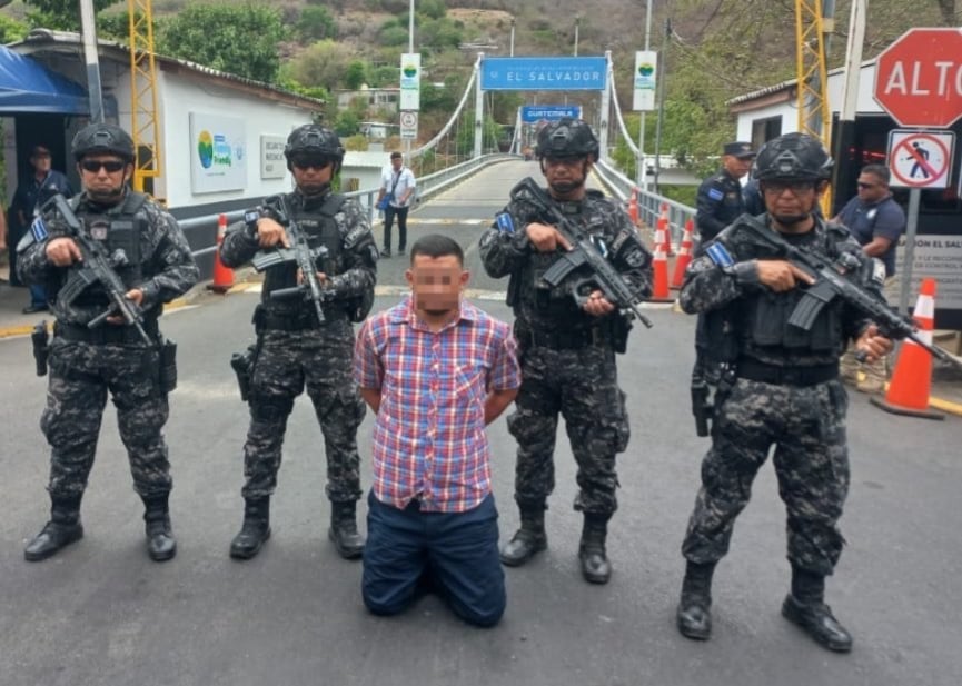 La Policía Nacional Civil logra ubicar y capturar al sospechoso en colaboración con Guatemala. (Foto cortesía PNC)