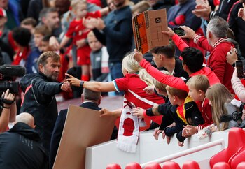 Los aficionados del Liverpool adoran