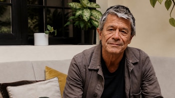 Emmanuel Carrère: “Escribir no te da todos los derechos; no es necesario llegar a viejo para tomar conciencia de cierto límite moral”
