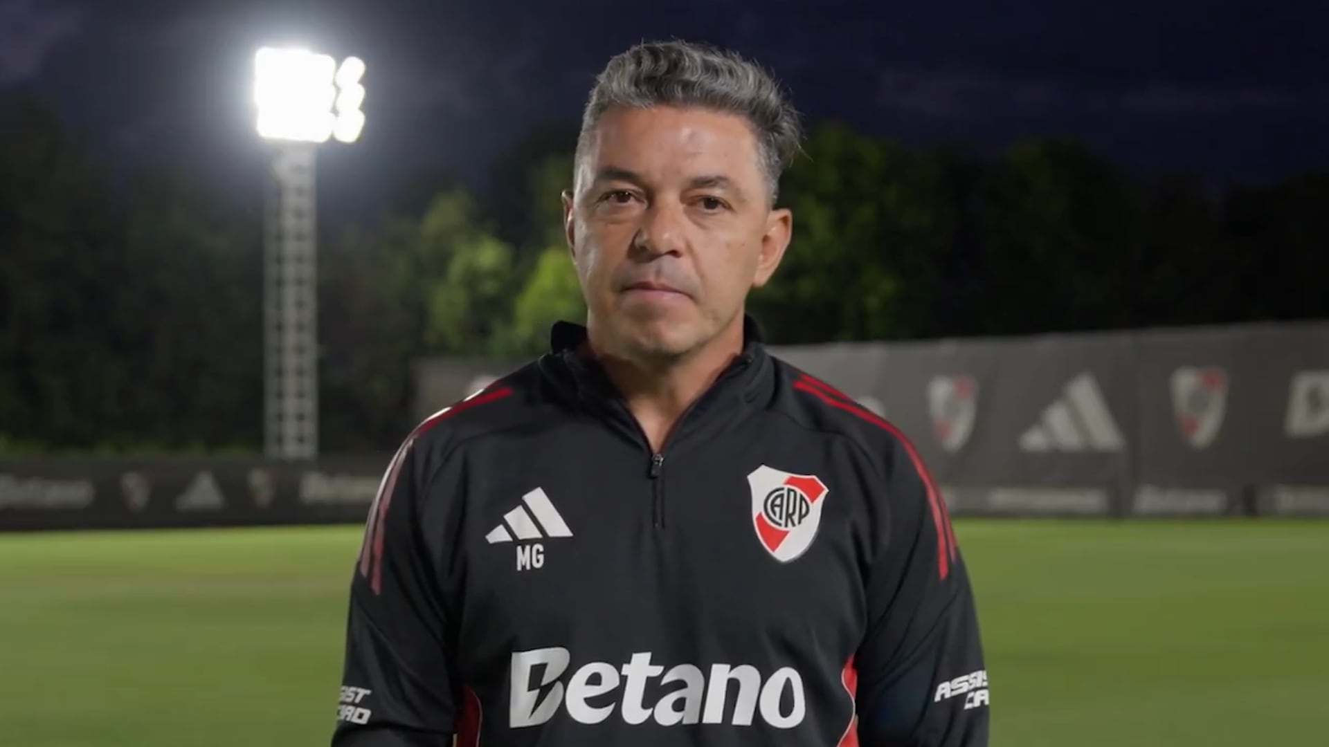 El desempeño reciente y factores personales motivaron la renuncia de Marcelo Gallardo como técnico millonario