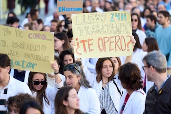Manifestación médica contra el Estatuto