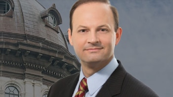 Fiscal Alan Wilson presenta cargos contra 31 personas por traficar droga de cárteles mexicanos hasta Carolina del Sur