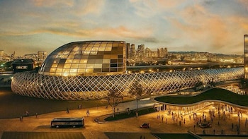 Locales gastronómicos, área VIP y coworking: cómo será la Terminal de Retiro que licitará el Gobierno