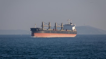 Irán obliga a dos petroleros más a dar media vuelta en Ormuz