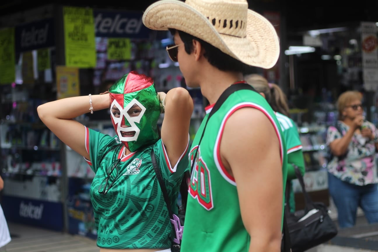 Aficionados coreanos y mexicanos siguen llegando al Fan Fest Guadalajara (Zurisaddai González - INFOBAE)