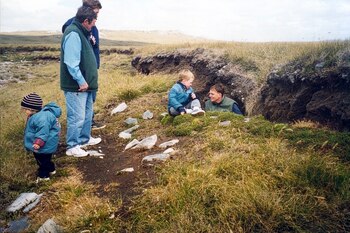 Miguel Savage junto a la