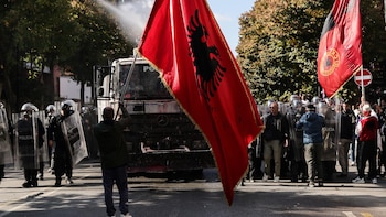 Al menos 28 heridos, entre ellos cerca de una veintena de policías, en una nueva jornada de protestas