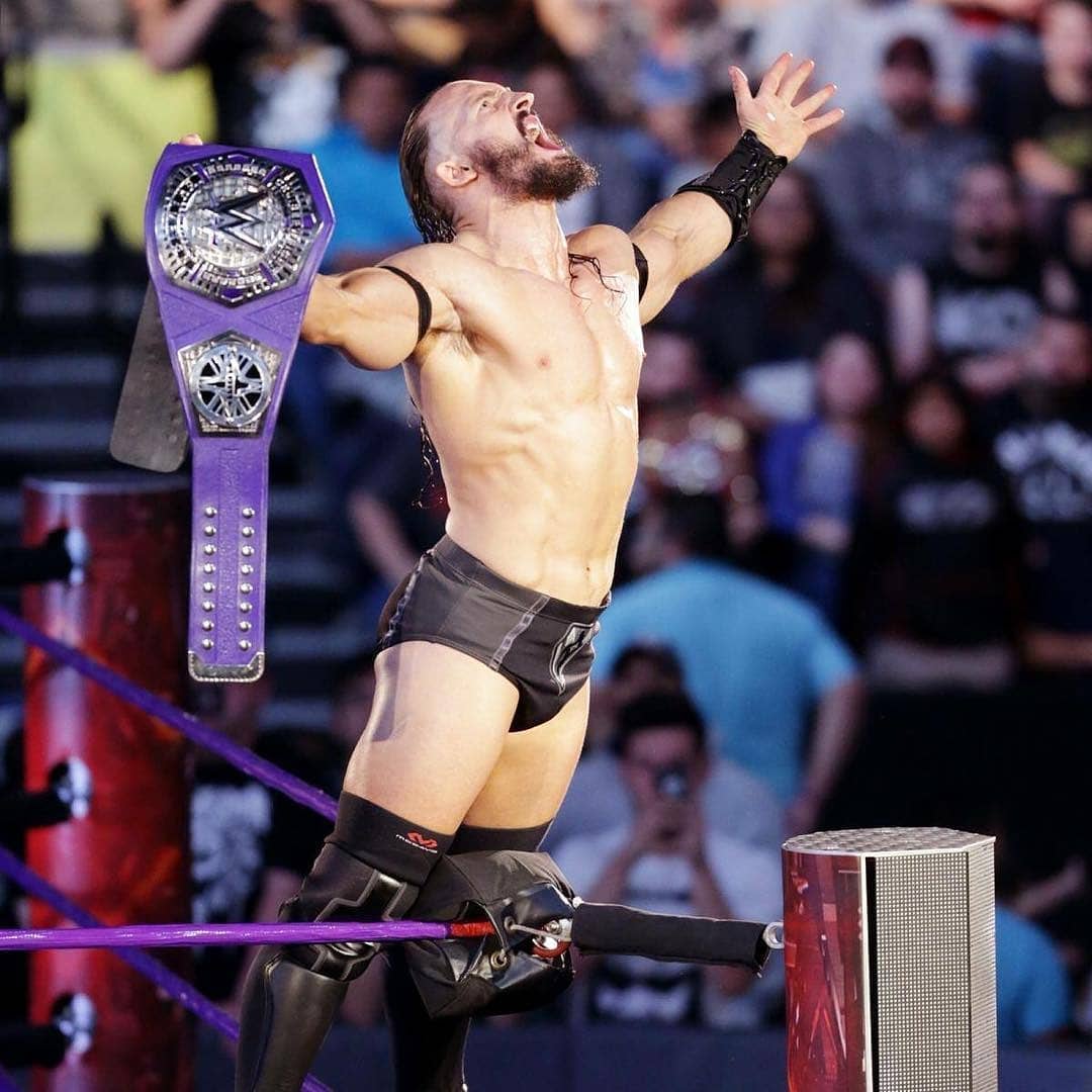 New Japan Pro-Wrestling expresó su pesar tras el anuncio, mientras compañeros y organizaciones reaccionaron desde las primeras horas del lunes 28 de septiembre en el Reino Unido, según el medio británico (@kingofaewpac)