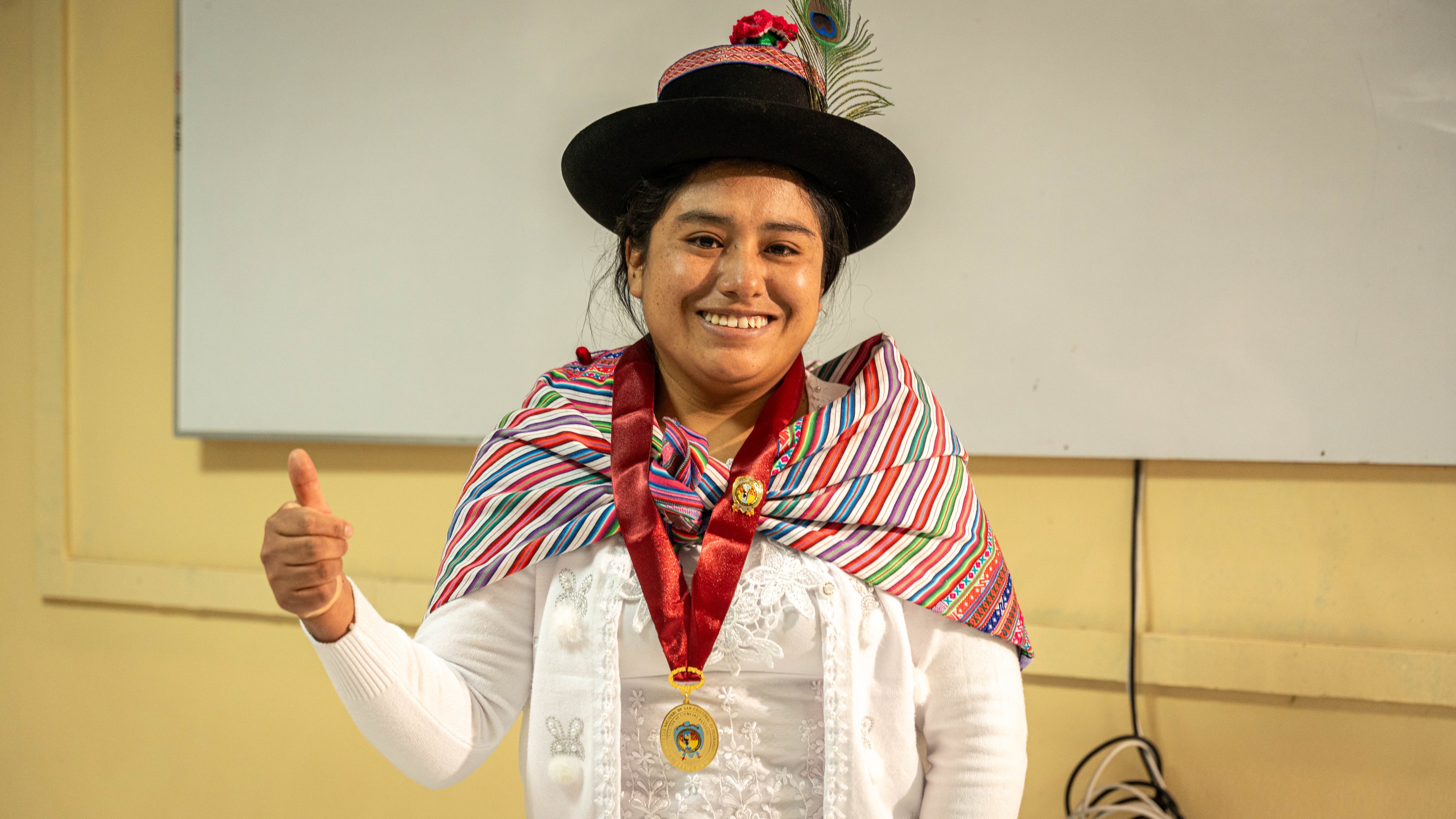 En Ayacucho, una tesis en quechua abre un nuevo camino para las lenguas originarias en la ciencia