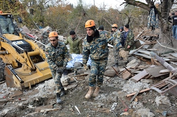 Servicios de emergencia trasladan el