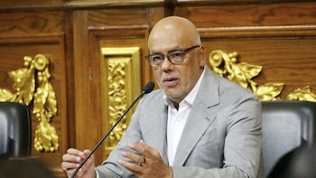 El Parlamento venezolano designa una "mesa política paritaria" tras reunirse con la opositora Dinorah Figuera