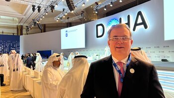 Marcelo Ebrard bat die USA,