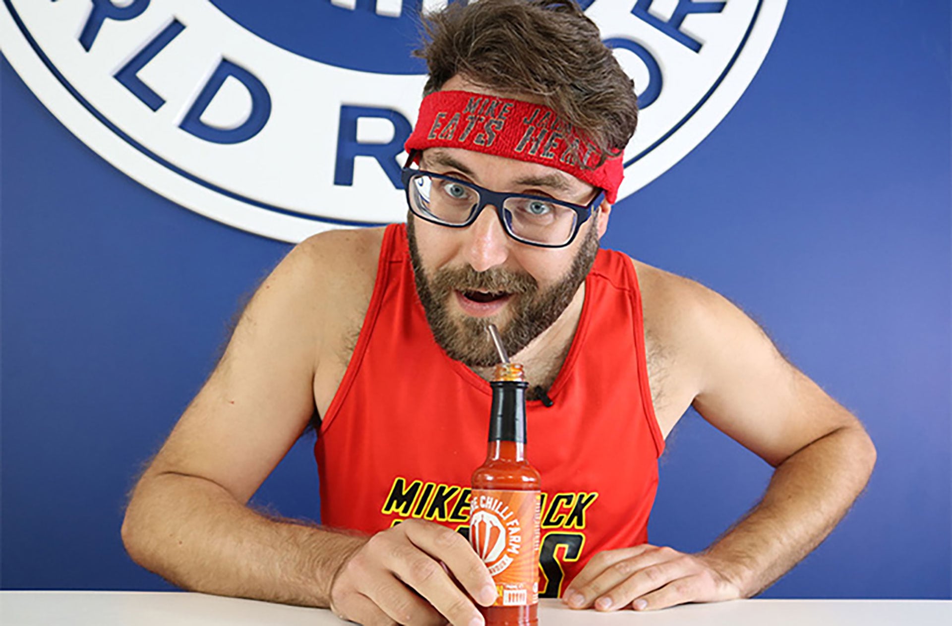 Mike Jack afirmó que su prueba más difícil fue comer 100 Carolina Reaper en 36 minutos y 38,81 segundos por la acumulación del picor (Créditos: Guinness World Records)