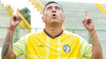 Cueva llevó su talento a