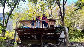 Camila junto a su familia