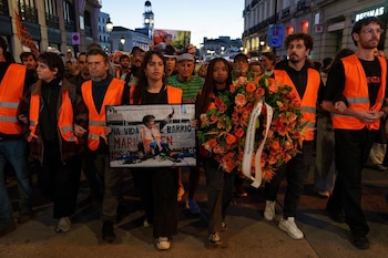 Decenas de personas durante la manifestación 'Hasta Siempre, Maricarmen'. (Matias Chiofalo - Europa Press)