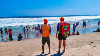 Un centenar de rescates acuáticos y siete personas ahogadas en El Salvador, durante las vacaciones