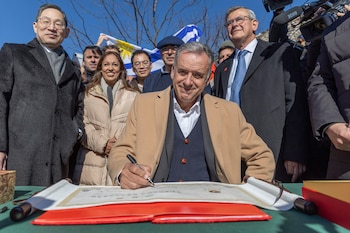 Presidente Yamandú Orsi en la