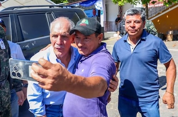 Cinco empresas presentaron ofertas para ejecutar obras viales que abarcan aproximadamente 10,9 kilómetros entre Camasca, Magdalena y Santa Lucía. (Foto: Casa Presidencial)