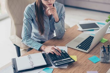 El asistente administrativo tiene un sueldo de S/ 3.264.