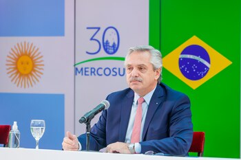 Alberto Fernández durante la cumbre